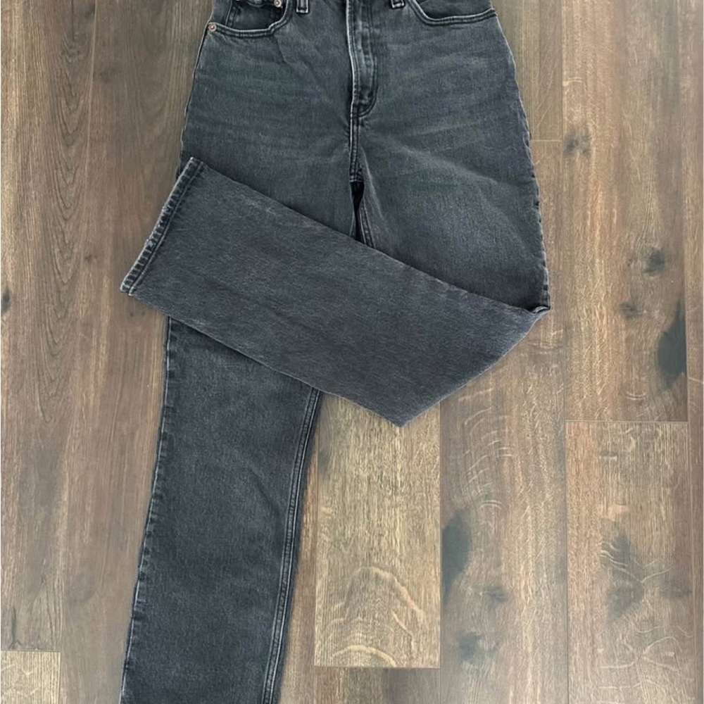 Abercrombie & Fitch Women's Curve Love Ultra High Rise 90s Straight Jean